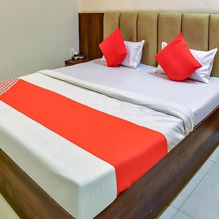 Oyo 78471 Hotel Platinum Bilaspur  Luaran gambar