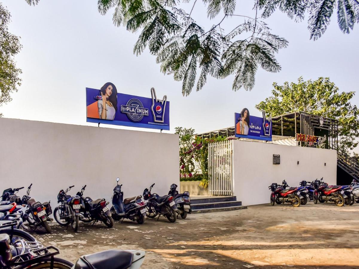 Oyo 78471 Hotel Platinum Bilaspur  Luaran gambar