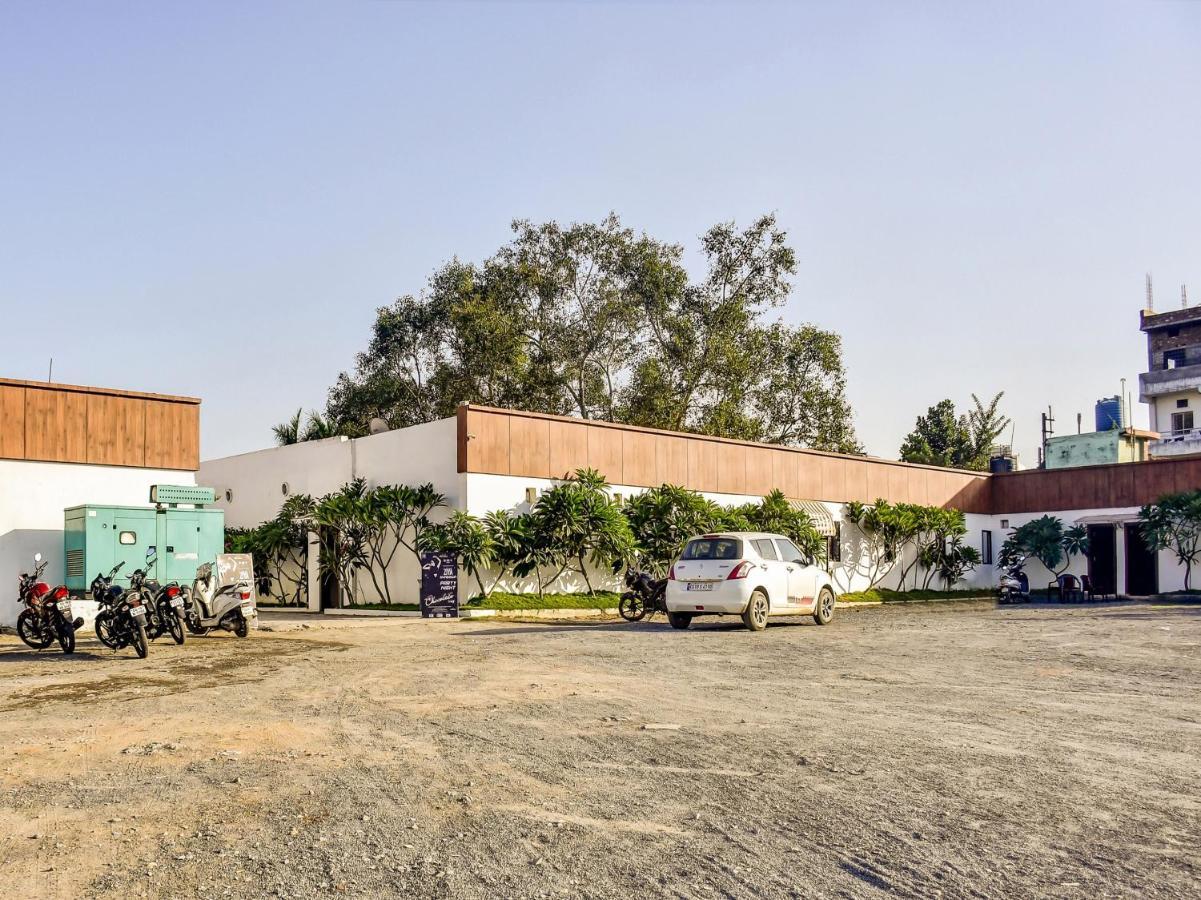 Oyo 78471 Hotel Platinum Bilaspur  Luaran gambar